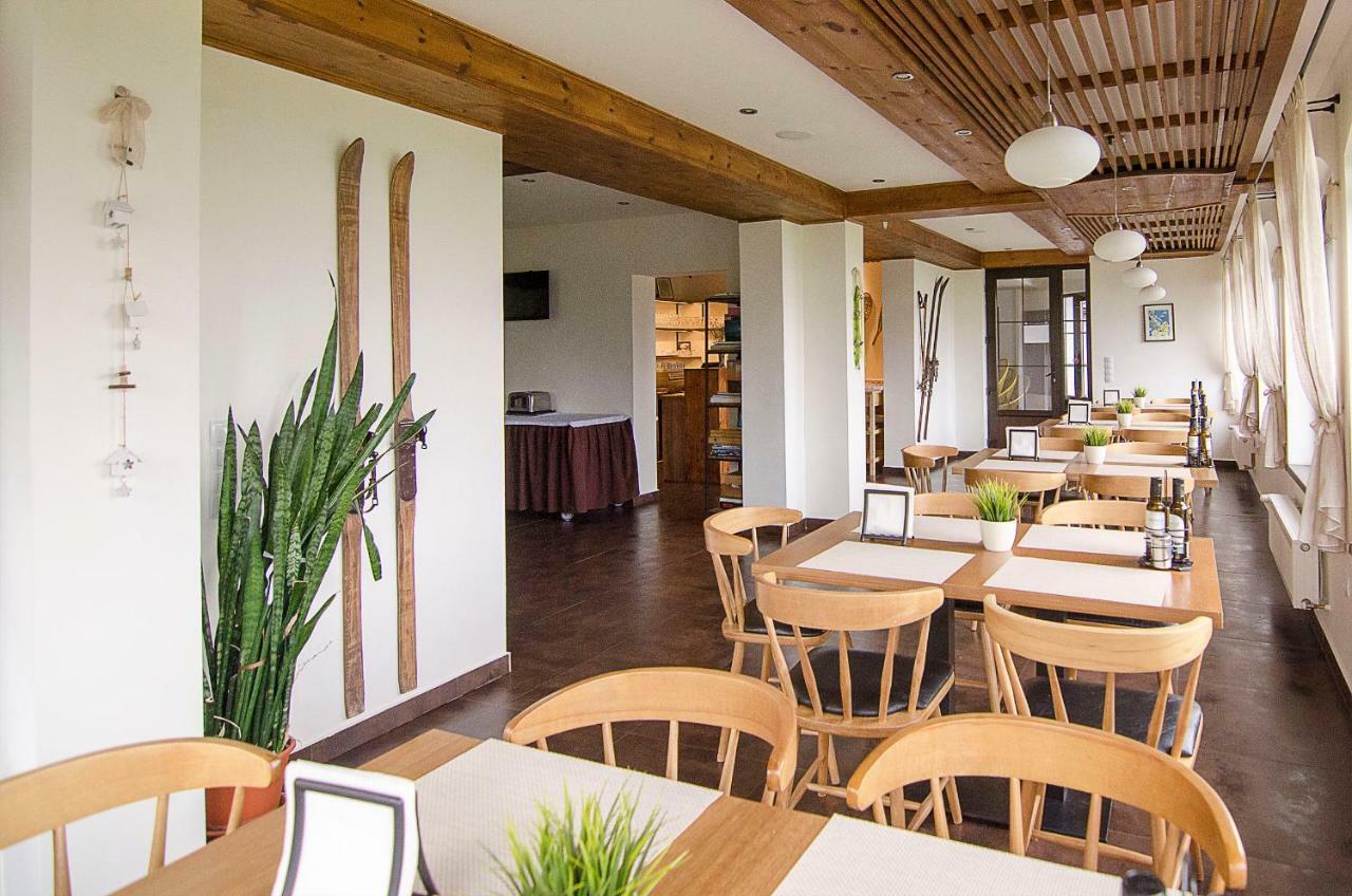 Pensiune & Restaurant Victoria Paltinis Ngoại thất bức ảnh